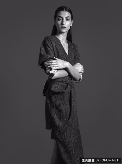 KLARA is another woman! the deep outline looks amazing!-第1章-图片19