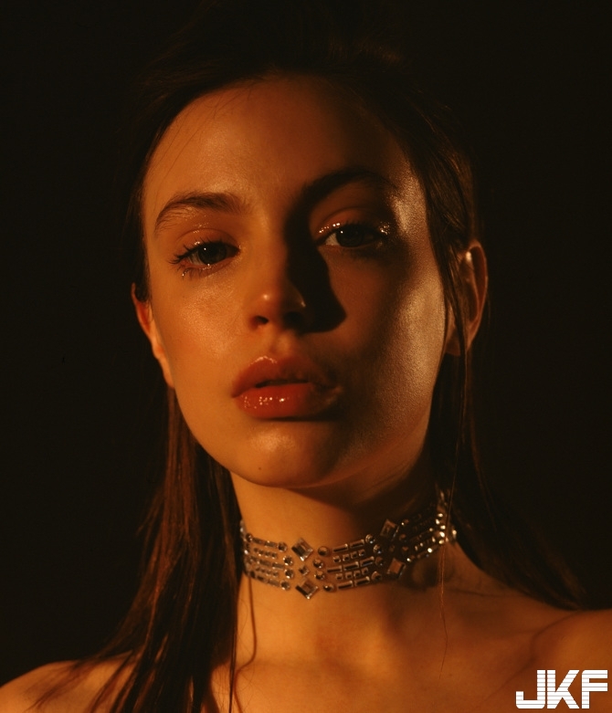Maya sexy lips! bold different kind of photography style-第1章-图片7