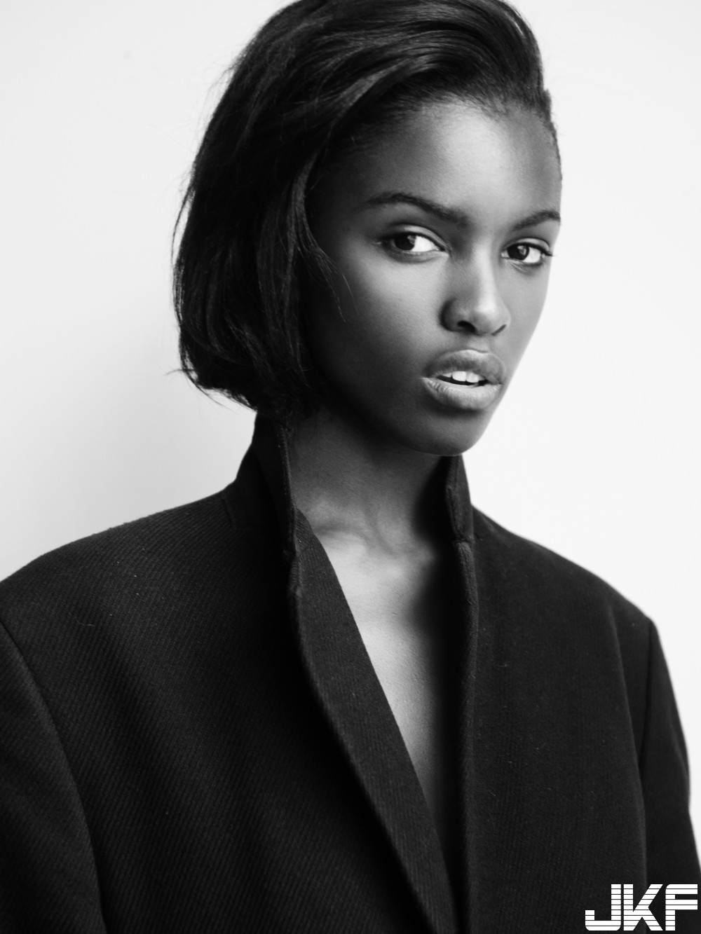 LEOMIEANDERSON Shining Black! from the deep skin self-confident beauty of Congo-第1章-图片12