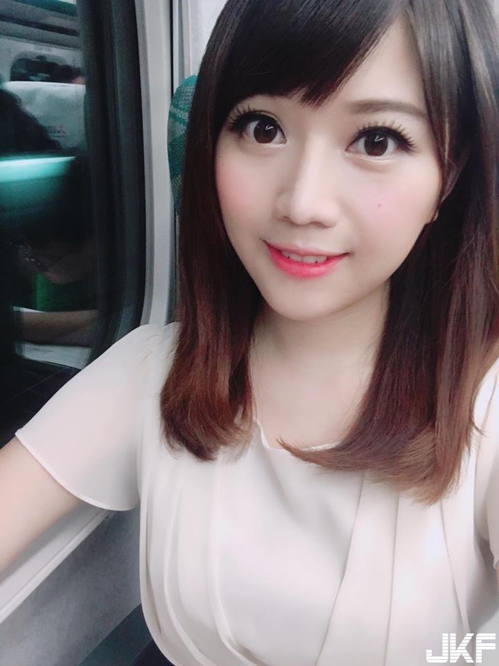 E-milk broadcaster Zhao Zhao electric eye big milk too cute!-第1章-图片3