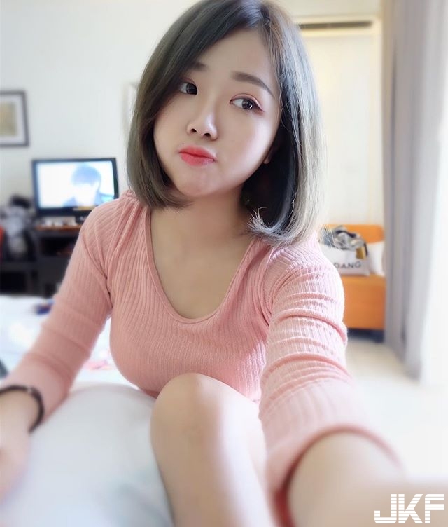 正妹 Janice 俏麗短髮清新正妹 你在看過來我就要抱緊處理了 !!-第1章-图片13