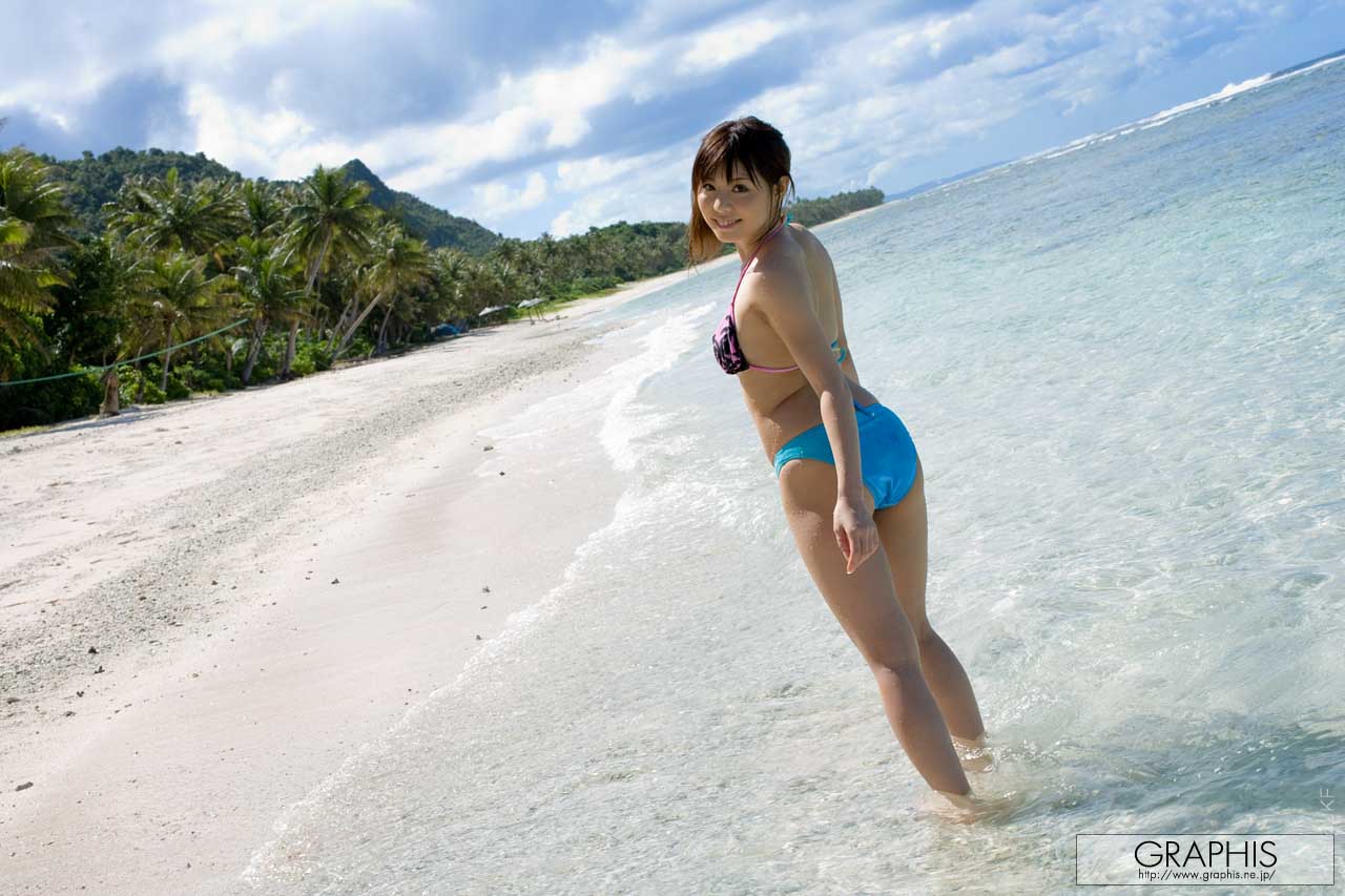 在沙灘大露身材 美白圓乳讓網友戀愛 平井绫-第1章-图片6