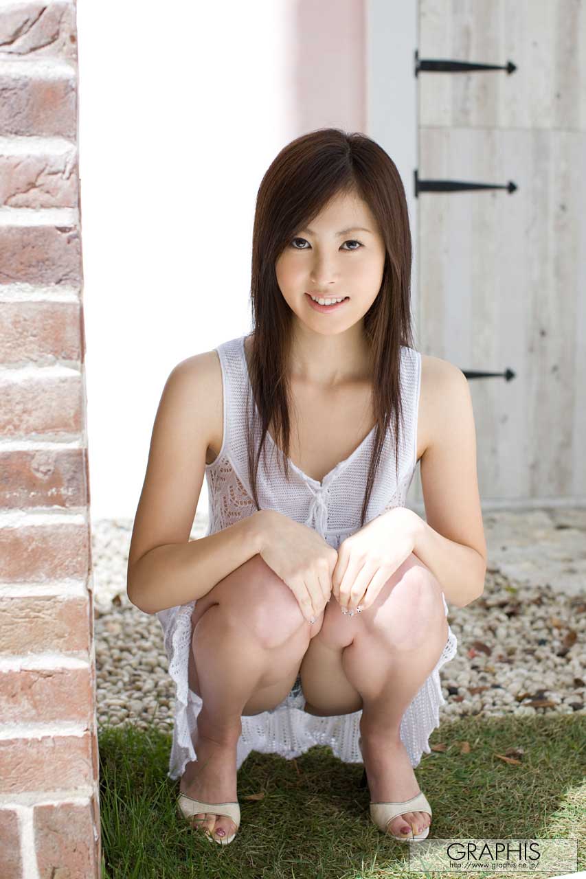 微熟姊姊誘惑「飽滿圓乳」會讓人忍不住回頭 桜リエ-第1章-图片2