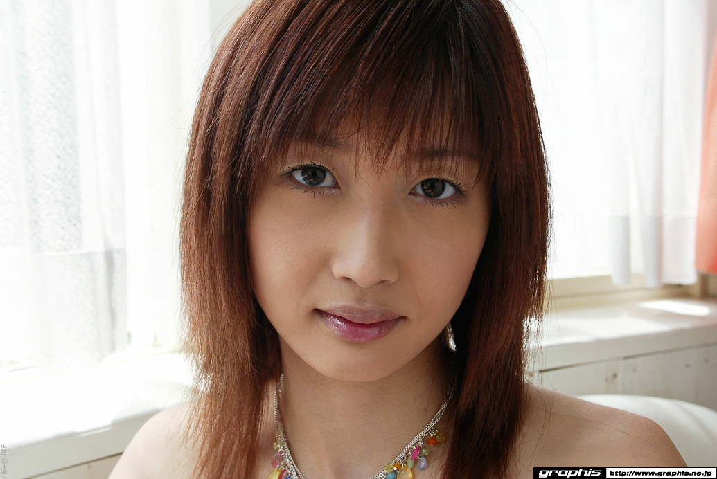 單眼女優小森美王 誘人美臀回眸眼神受不了-第1章-图片5