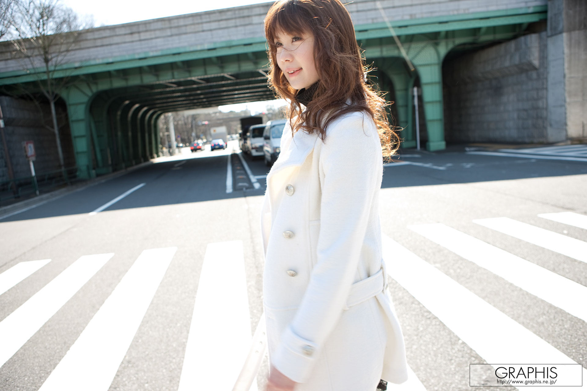 桐原エリカ 飽滿嫩乳若隱若現性感尺度破表