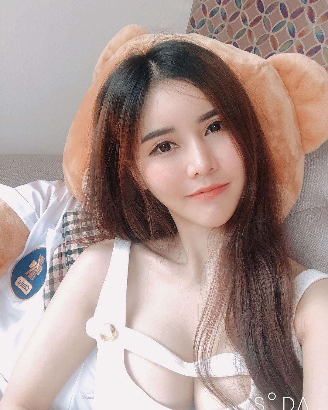 白皙側乳露出 無辜眼神完全不害躁-第1章-图片3