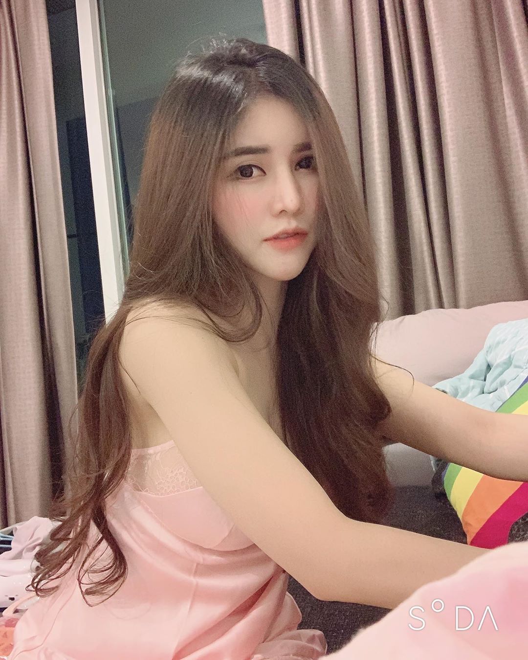 白皙側乳露出 無辜眼神完全不害躁-第1章-图片11