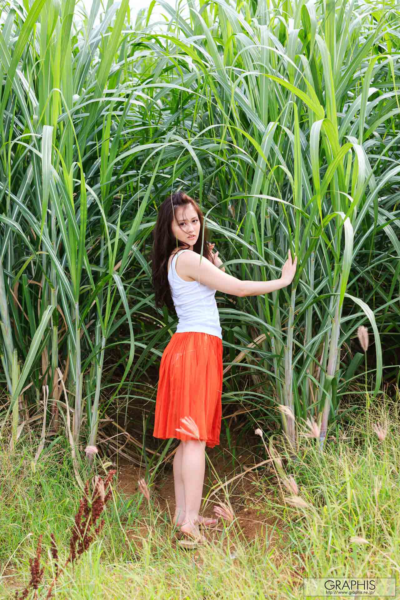 伊東紅 顏值氣質清爽雪白碗公奶真火辣-第1章-图片3