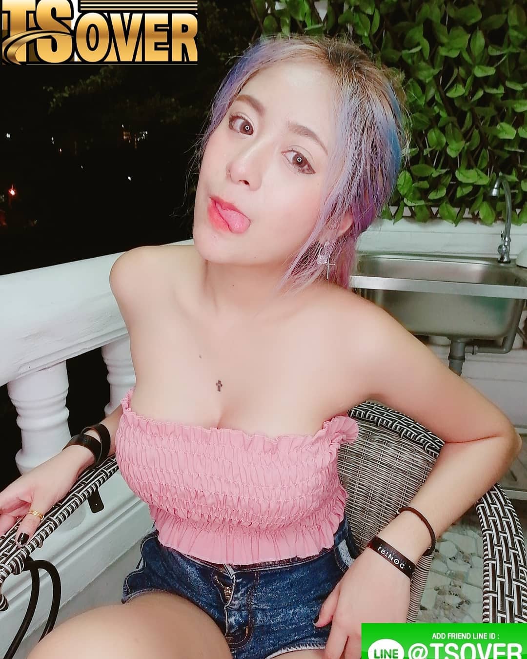 大秀纖腰美乳 前凸後翹身形有夠暈-第1章-图片8