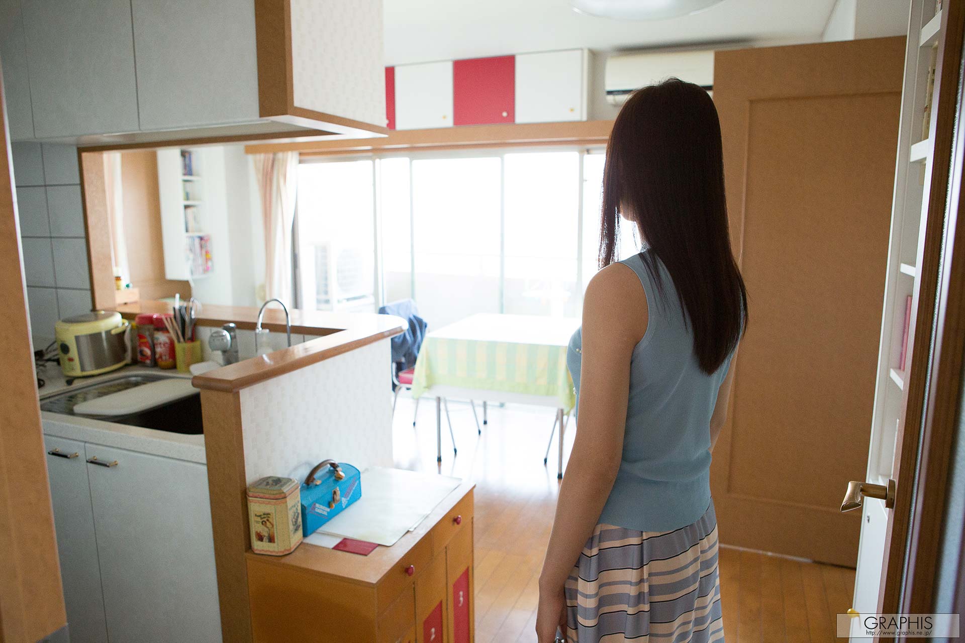 絕美教師脫出渾圓美胸 乳香四溢讓人頭暈 小川桃果-第1章-图片14