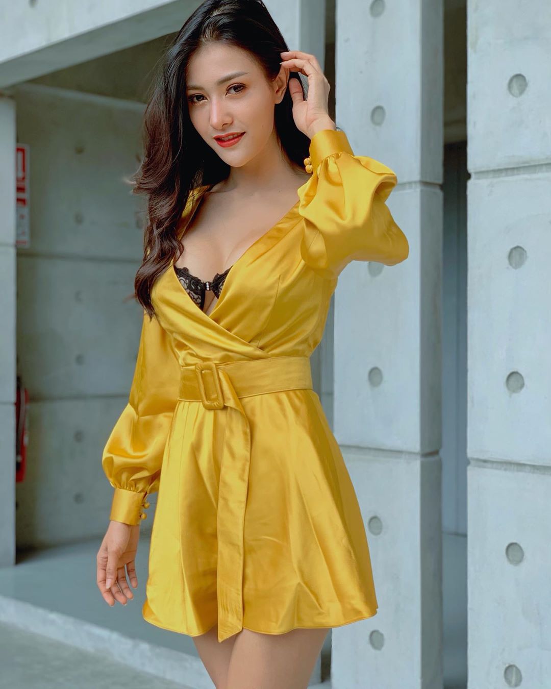 成熟魅力泰國姊 巨胸蠻腰騷氣大露-第1章-图片1