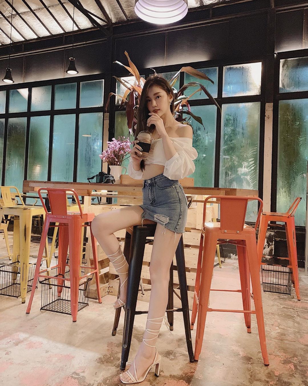 成熟魅力爆發 兩粒超渾圓奶掉出好嫵媚-第1章-图片12