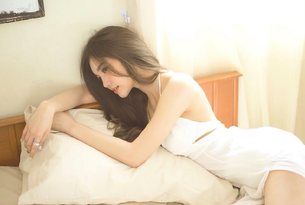 成熟魅力爆發 兩粒超渾圓奶掉出好嫵媚-第1章-图片16