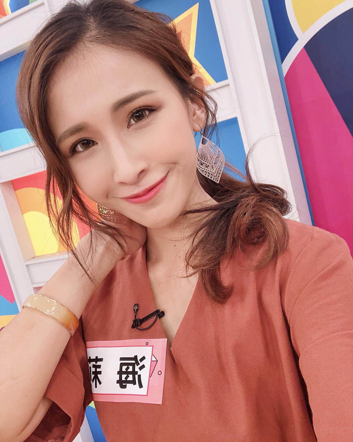 天菜美女吉海莉性感身材想看多少有多少-第1章-图片5