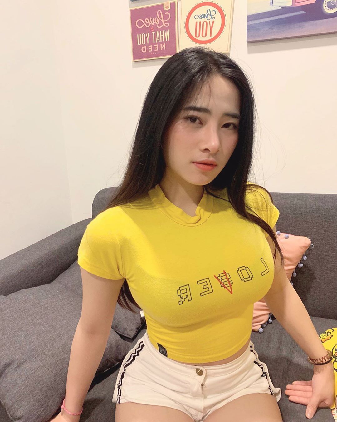 豐腴身材夠美感 解放北半球讓網友坐不住