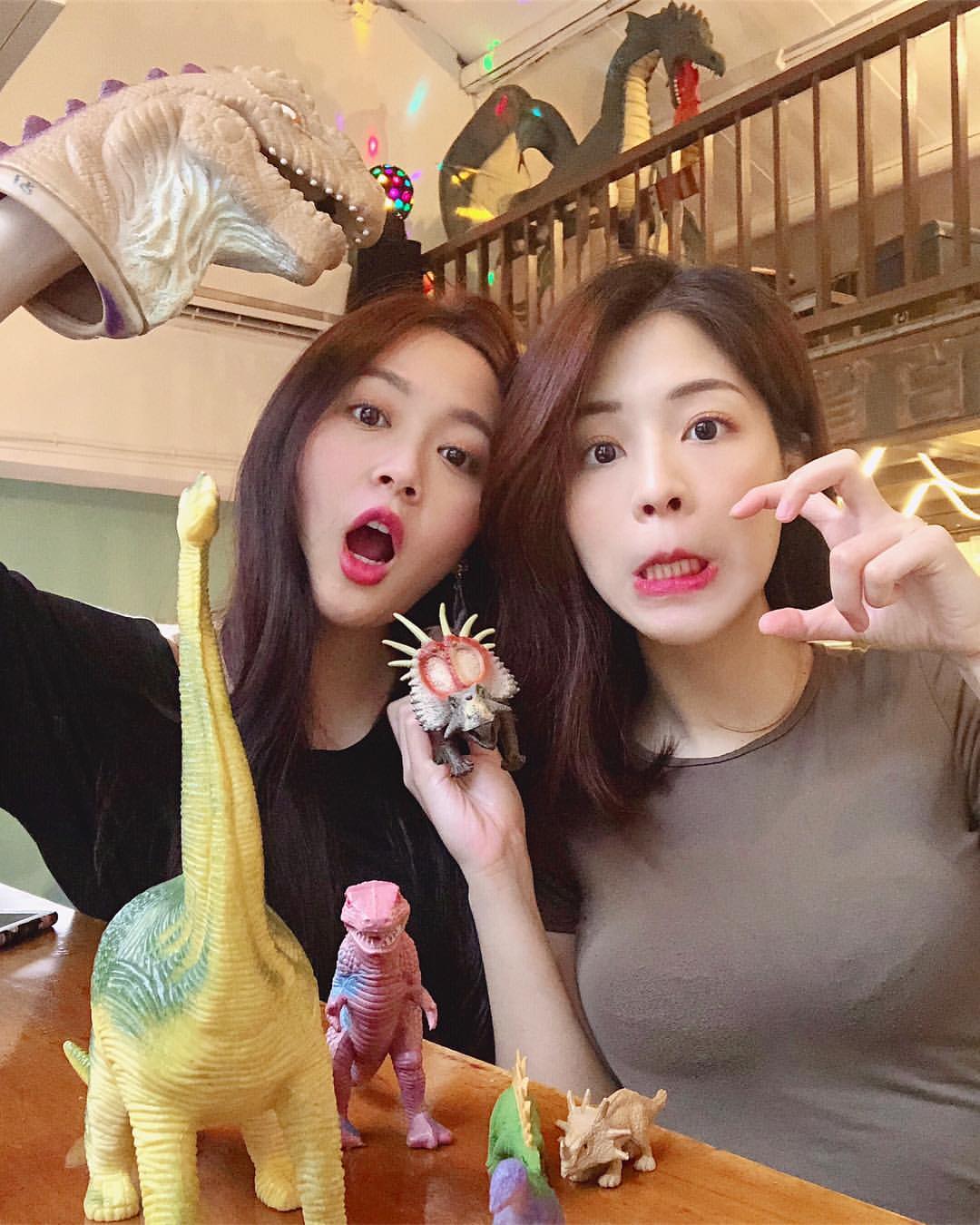 表特版女神HPH亮麗外表配上雪白嫩胸超正點-第1章-图片8