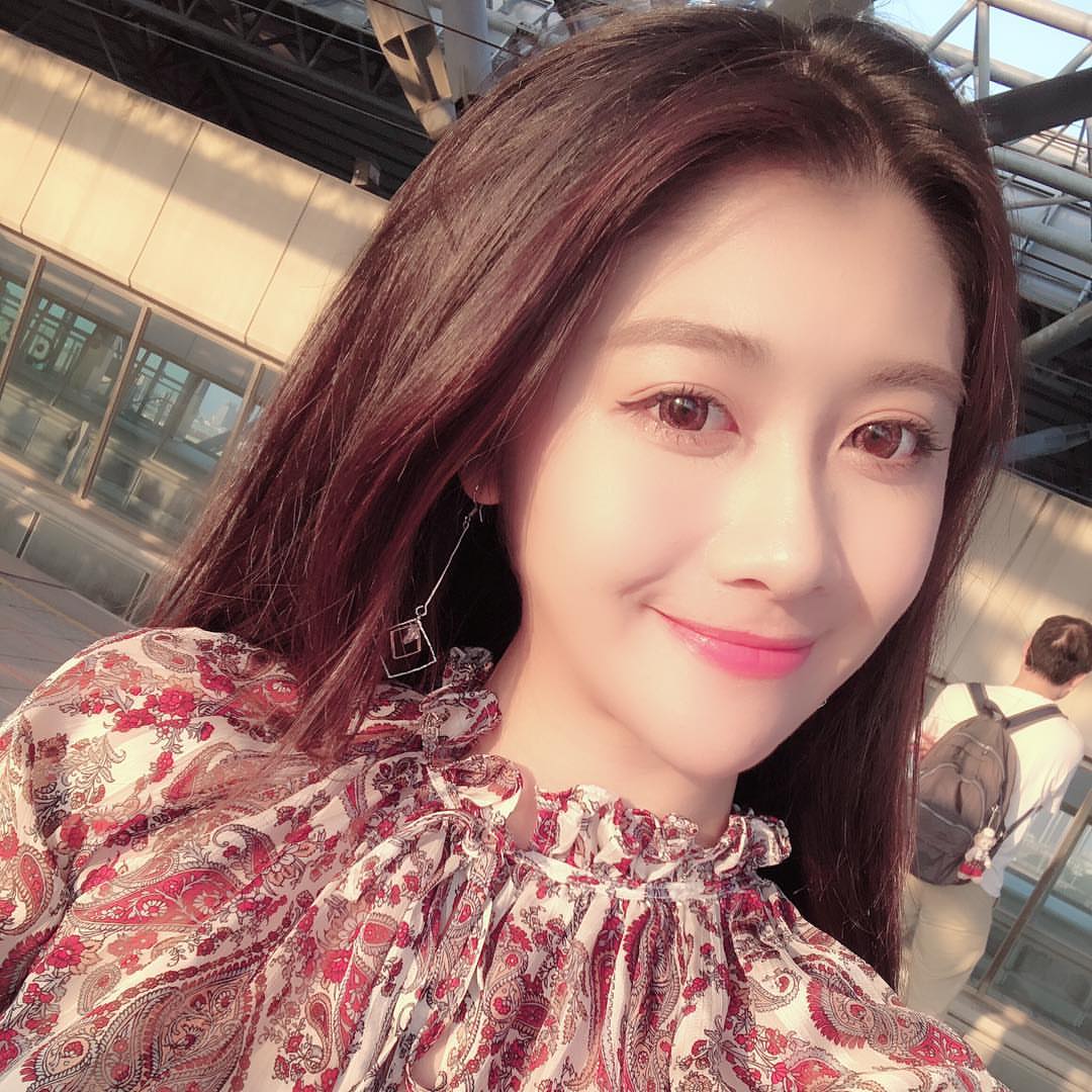 氣質正妹kelly甜美模樣讓人看了好放鬆-第1章-图片17