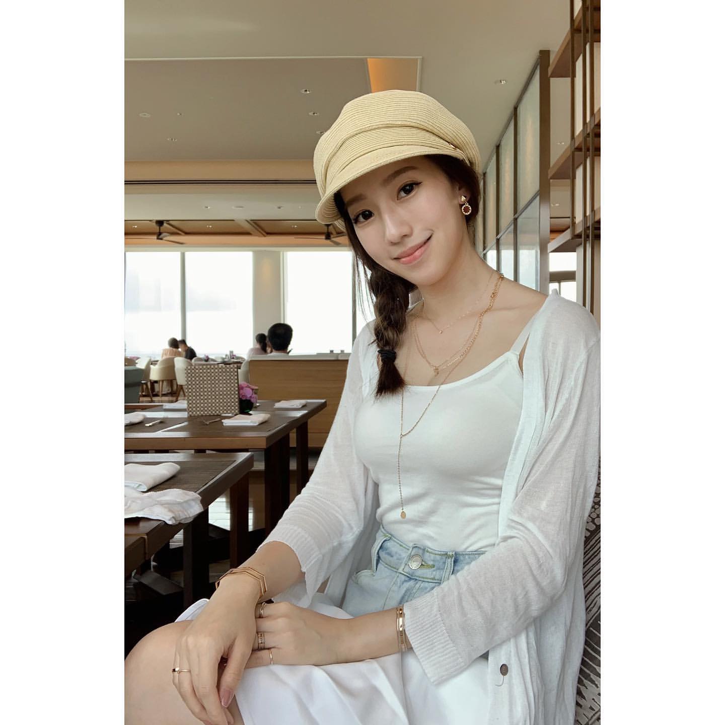 表特正妹蔡芳婷軟嫩雪乳溢出意圖使人犯罪-第1章-图片5