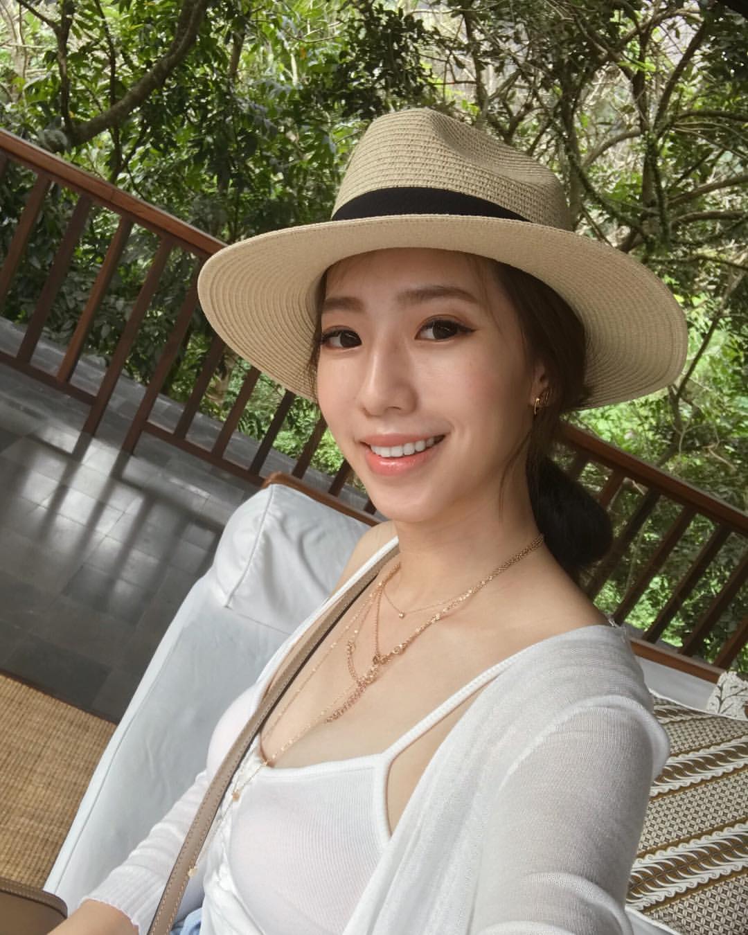 表特正妹蔡芳婷軟嫩雪乳溢出意圖使人犯罪-第1章-图片13