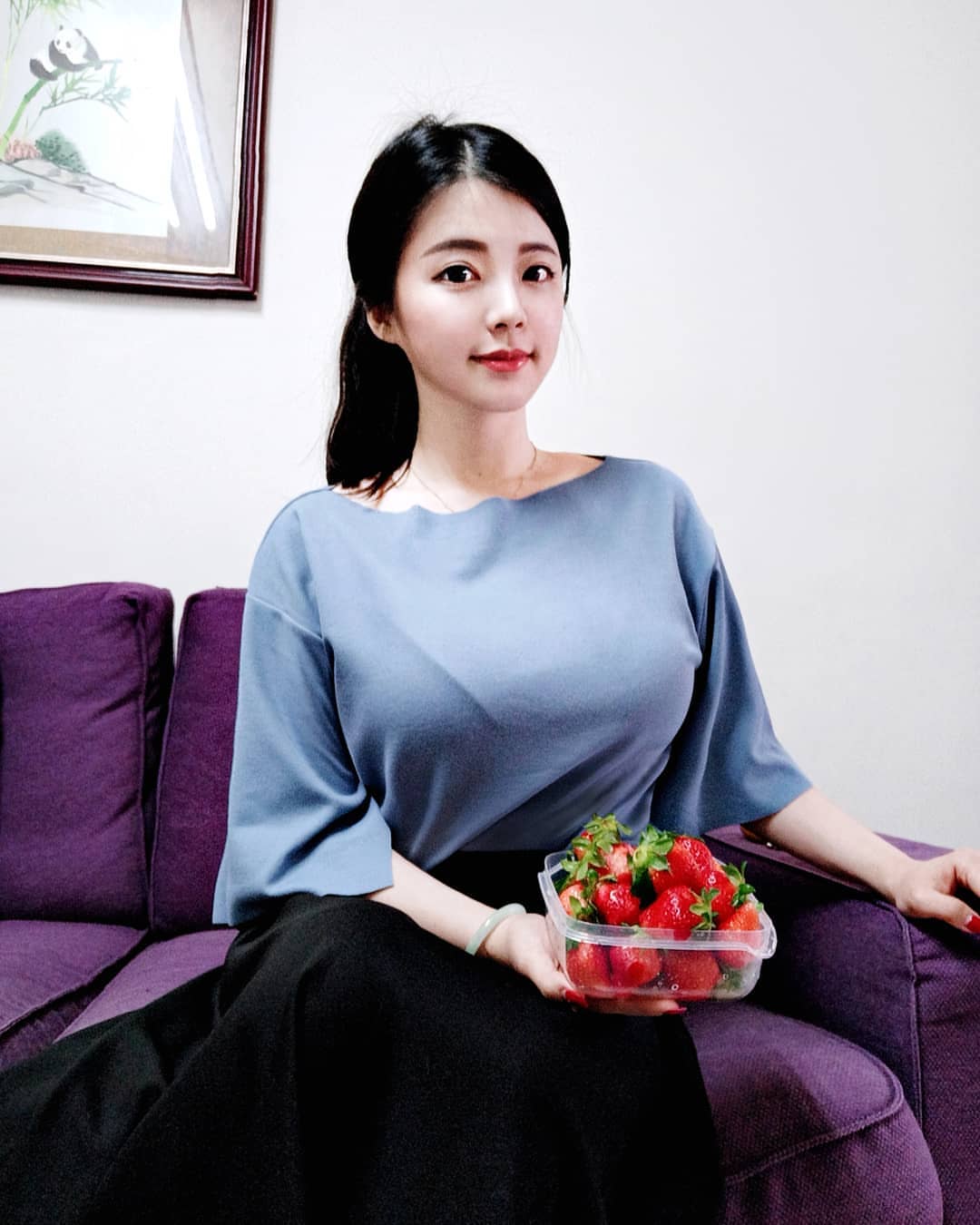 At the end of the day, wearing clothes will make you feel infinite.-第1章-图片20