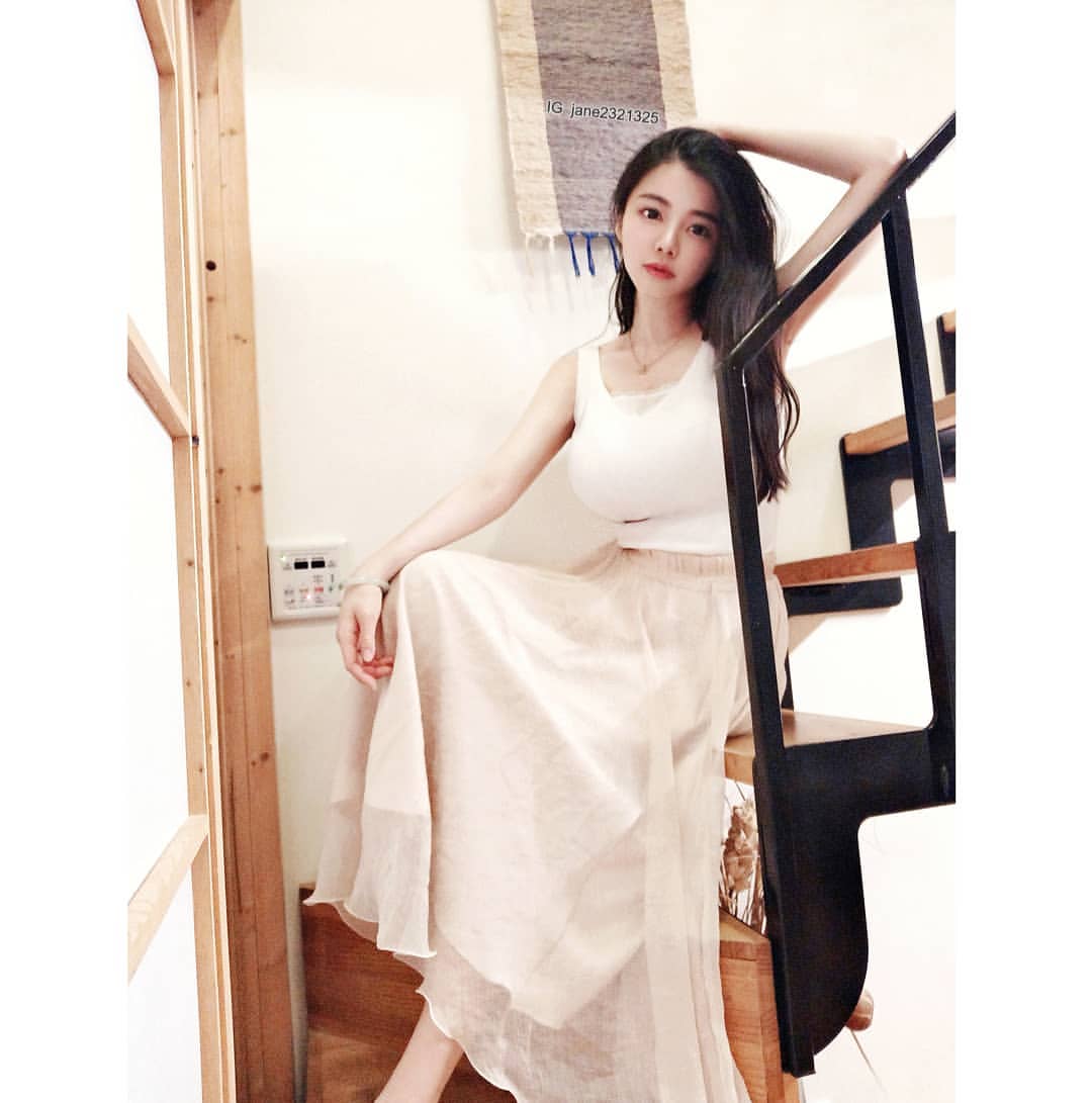 At the end of the day, wearing clothes will make you feel infinite.-第1章-图片22