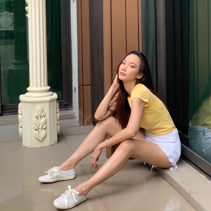 美腿姐姐不吝展現魅力 勾魂眼神辣到破表-第1章-图片9