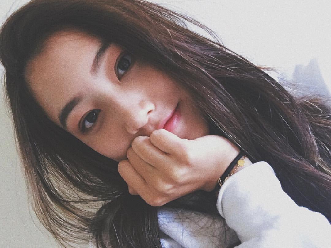 音樂才女Eileen神情迷濛模樣把你迷的神魂顛倒-第1章-图片2