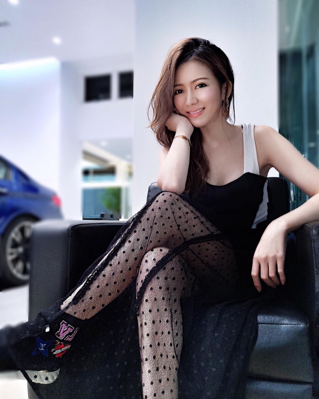 孟琪穿上火辣戰服飽滿圓球炸開實在太兇狠了-第1章-图片3
