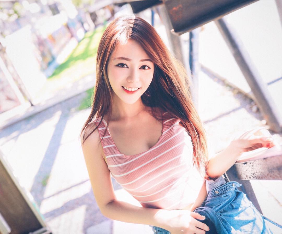 氣質正妹孫卉彤運動起來狂野D奶晃不停-第1章-图片1
