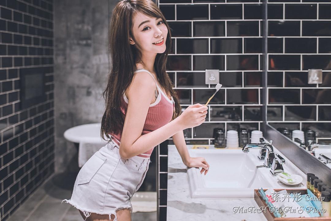氣質正妹孫卉彤運動起來狂野D奶晃不停-第1章-图片4