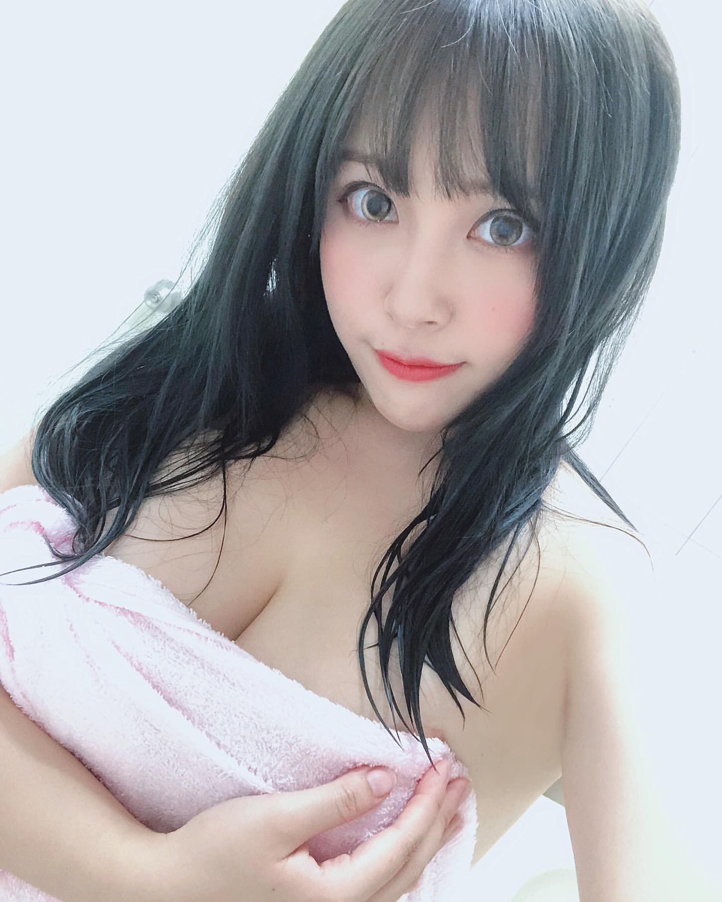 外拍女模何苔苔展現青春肉體完全不藏私-第1章-图片7