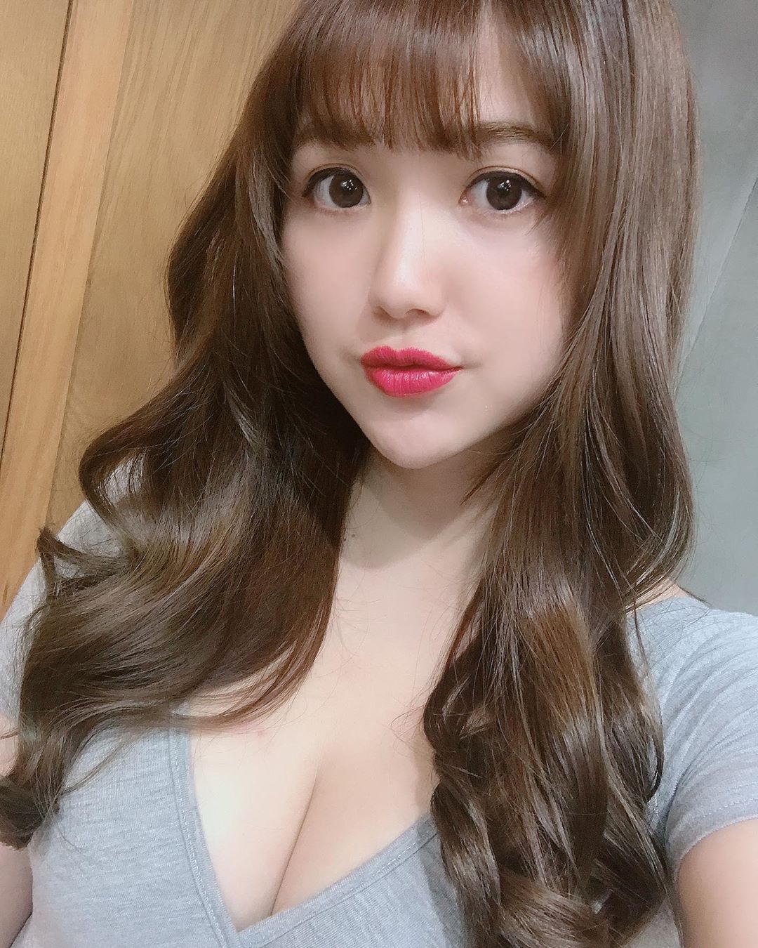 Unable to hide the whitening of Vika.-第1章-图片6