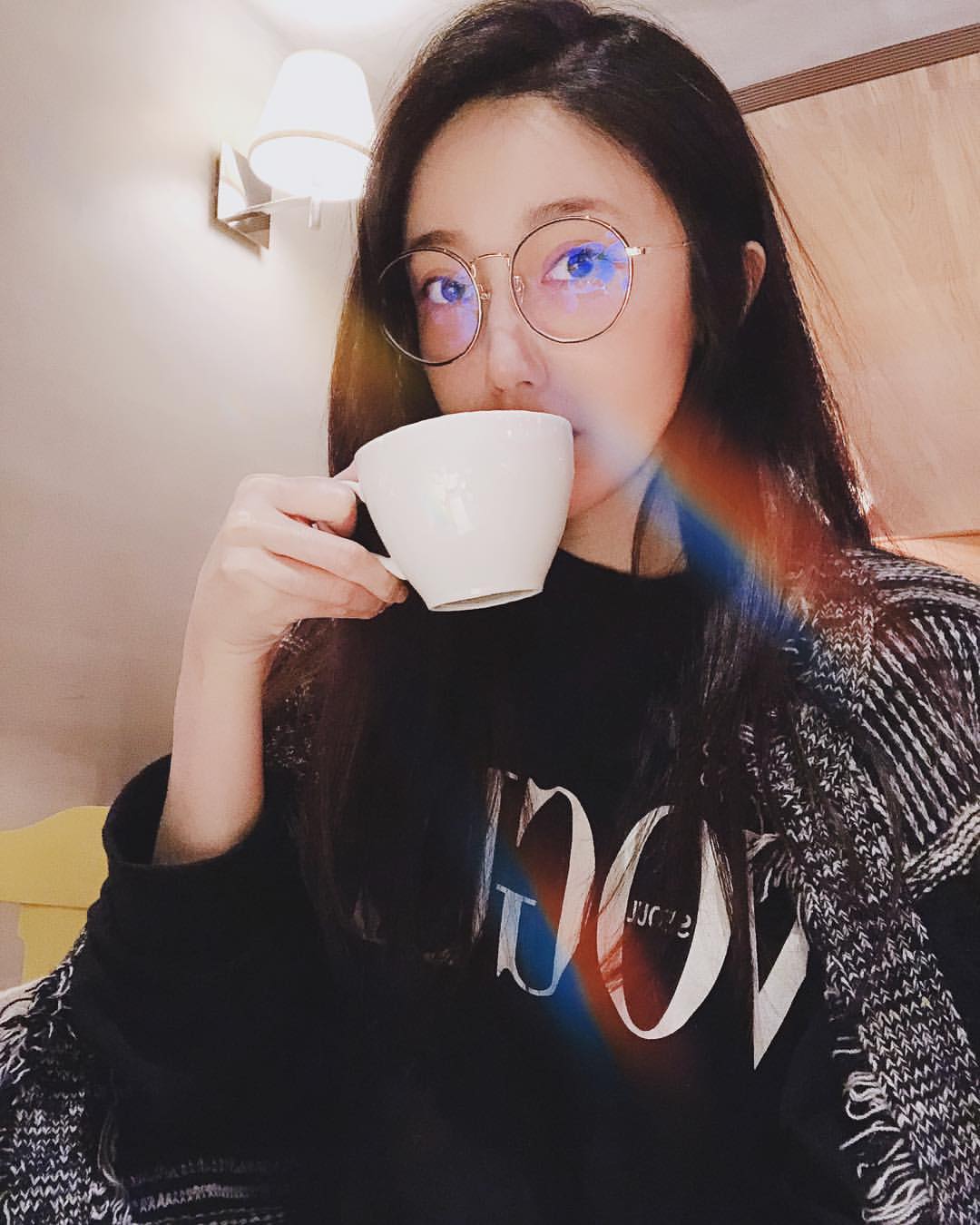 氣質正妹Lena玲瓏有致身材絕對讓人動未條-第1章-图片13