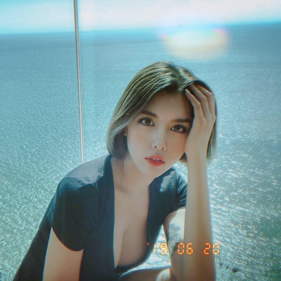 性感正妹Stephanie由上往下看視角超誘惑-第1章-图片14