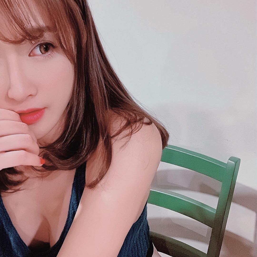 A shy girl shoots sexy images.-第1章-图片5