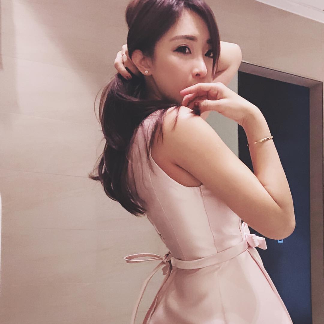 A shy girl shoots sexy images.-第1章-图片6