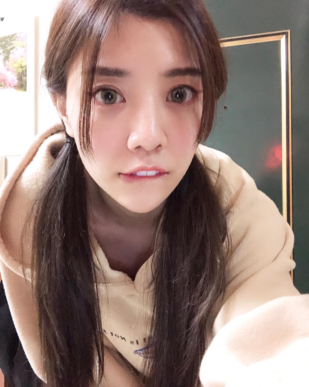 高顏值正妹麋孲大露性感美背絕對讓你目不轉睛-第1章-图片13