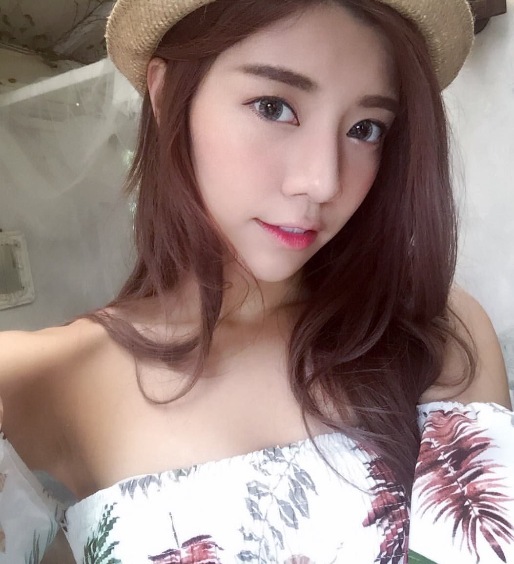 高顏值正妹麋孲大露性感美背絕對讓你目不轉睛-第1章-图片14
