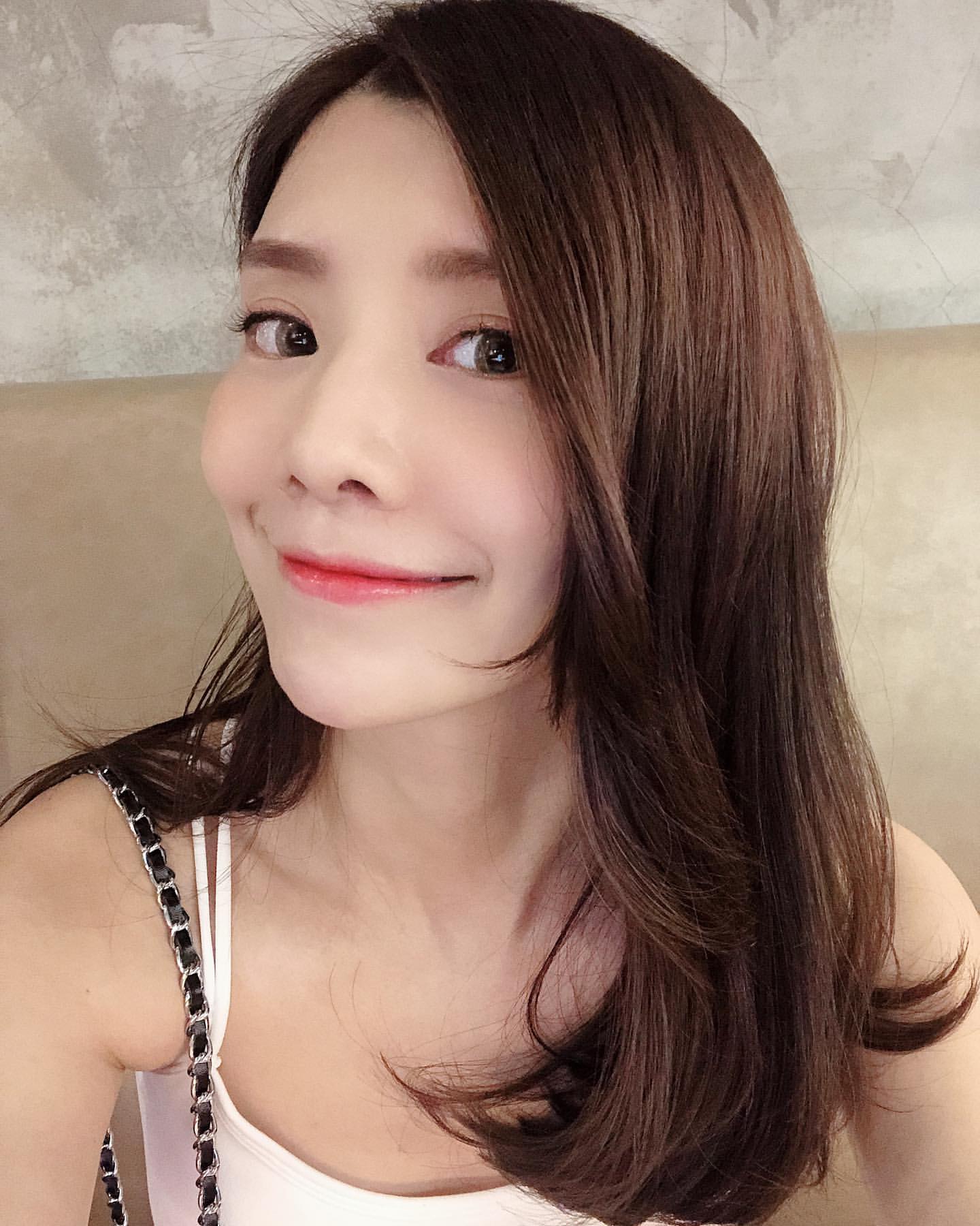高顏值正妹麋孲大露性感美背絕對讓你目不轉睛-第1章-图片18