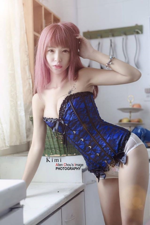 「腰窩」小隻馬 Kimi 雅涵-第1章-图片16