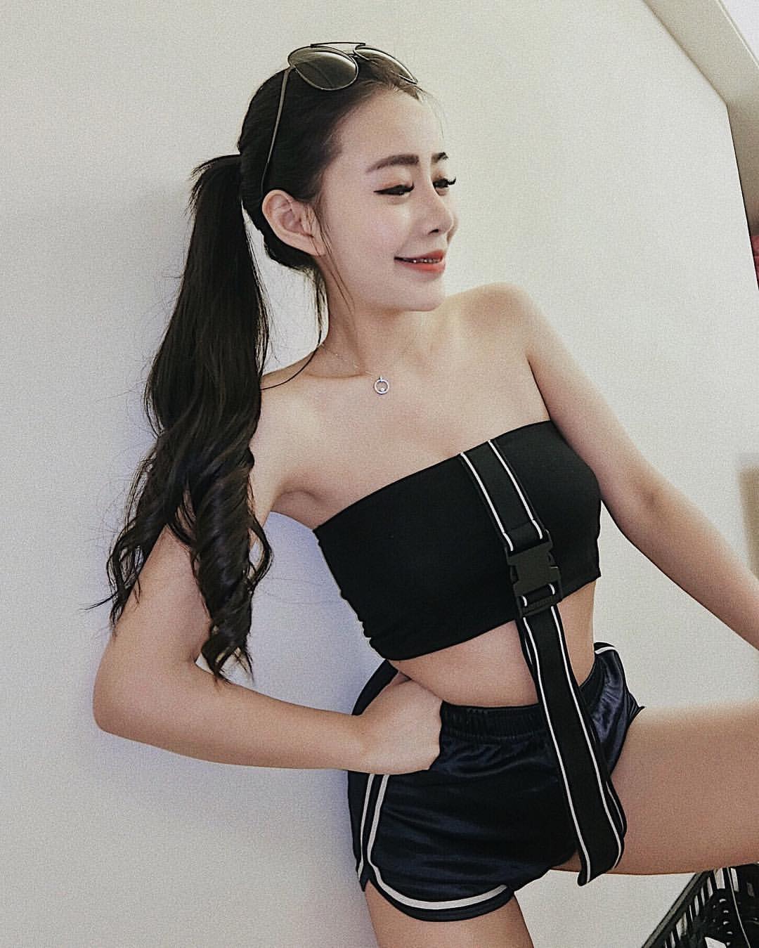 美乳DJ糖糖大露火辣性感曲線震撼全場-第1章-图片8