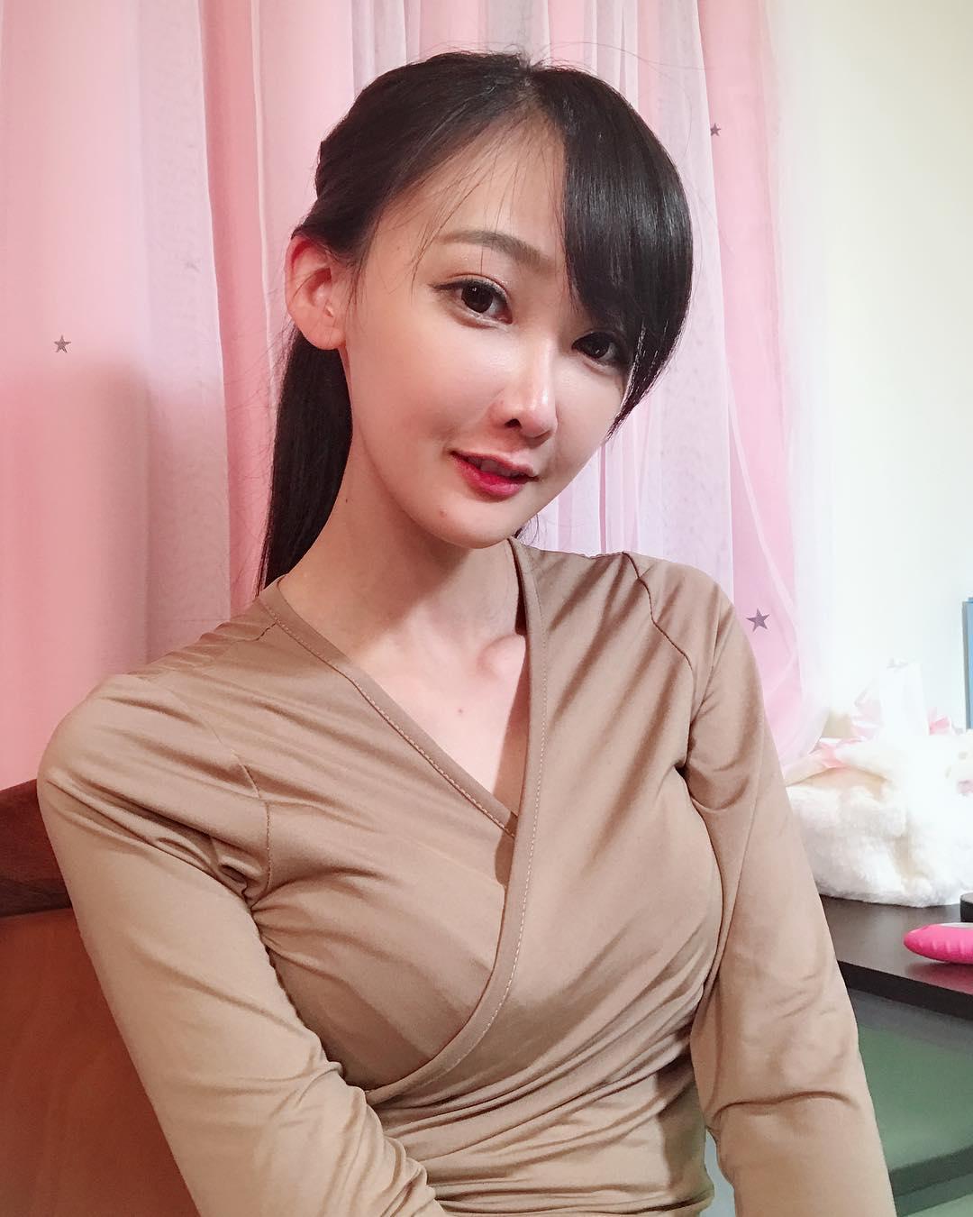 徐君荞 21吋的小蠻腰-第1章-图片12