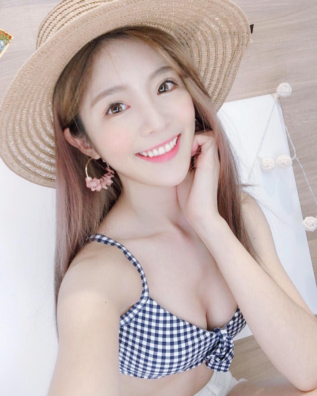 LamiGirls Featured Eli Air Spirit Makes House Directly In Love-第1章-图片14
