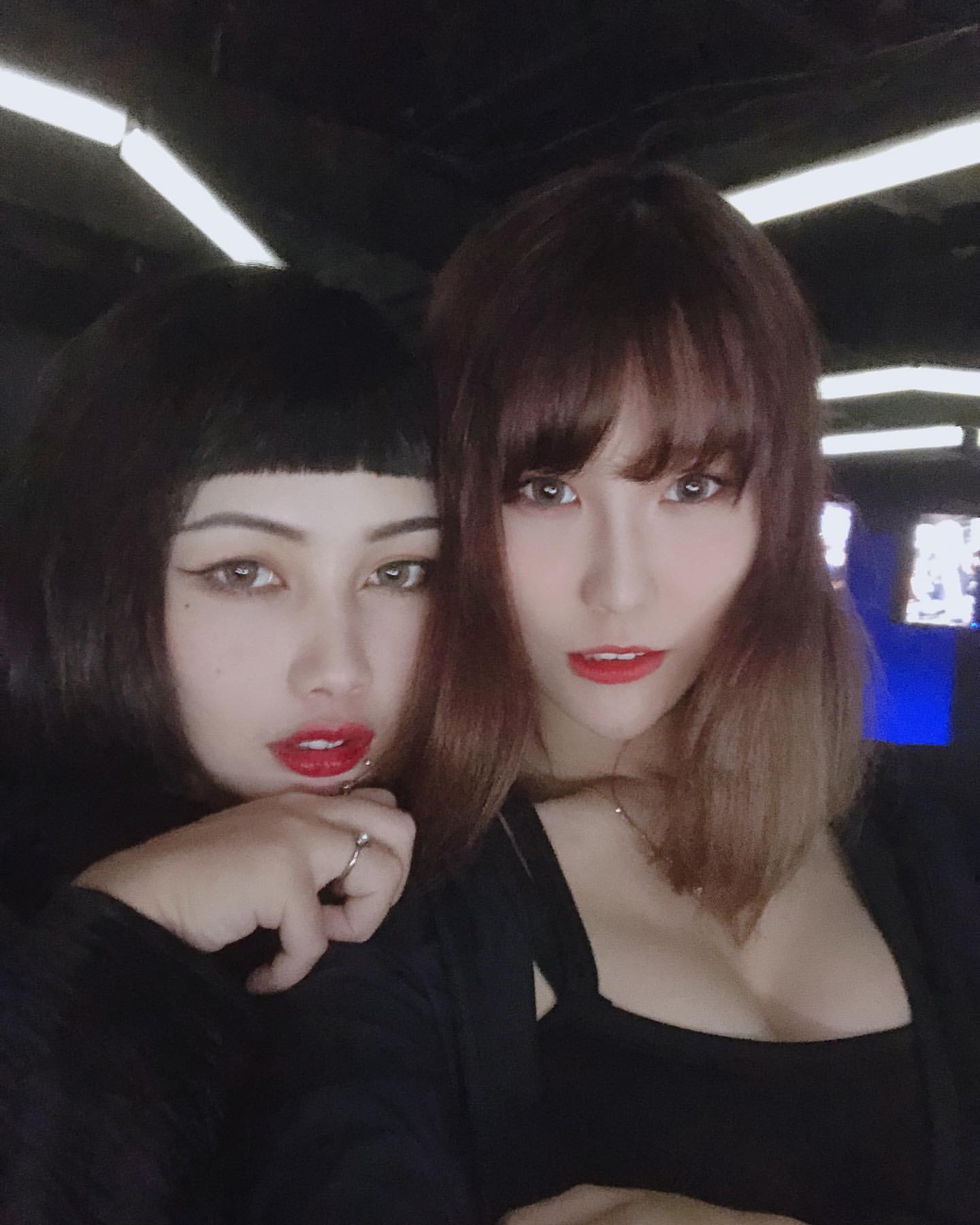 夜店玩咖VN火辣戰鬥服衣下乳量都快炸開啦-第1章-图片8