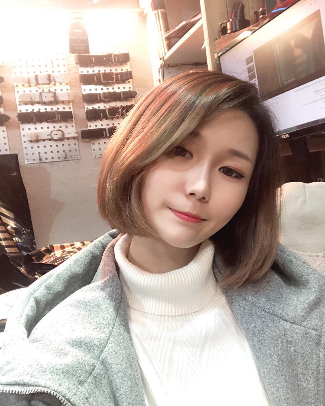 夜店玩咖VN火辣戰鬥服衣下乳量都快炸開啦-第1章-图片9