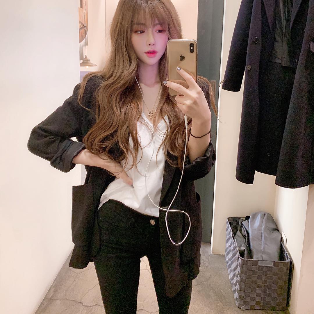 渾圓巨胸豐腴感線條 深溝誘惑讓人無法淡定-第1章-图片16