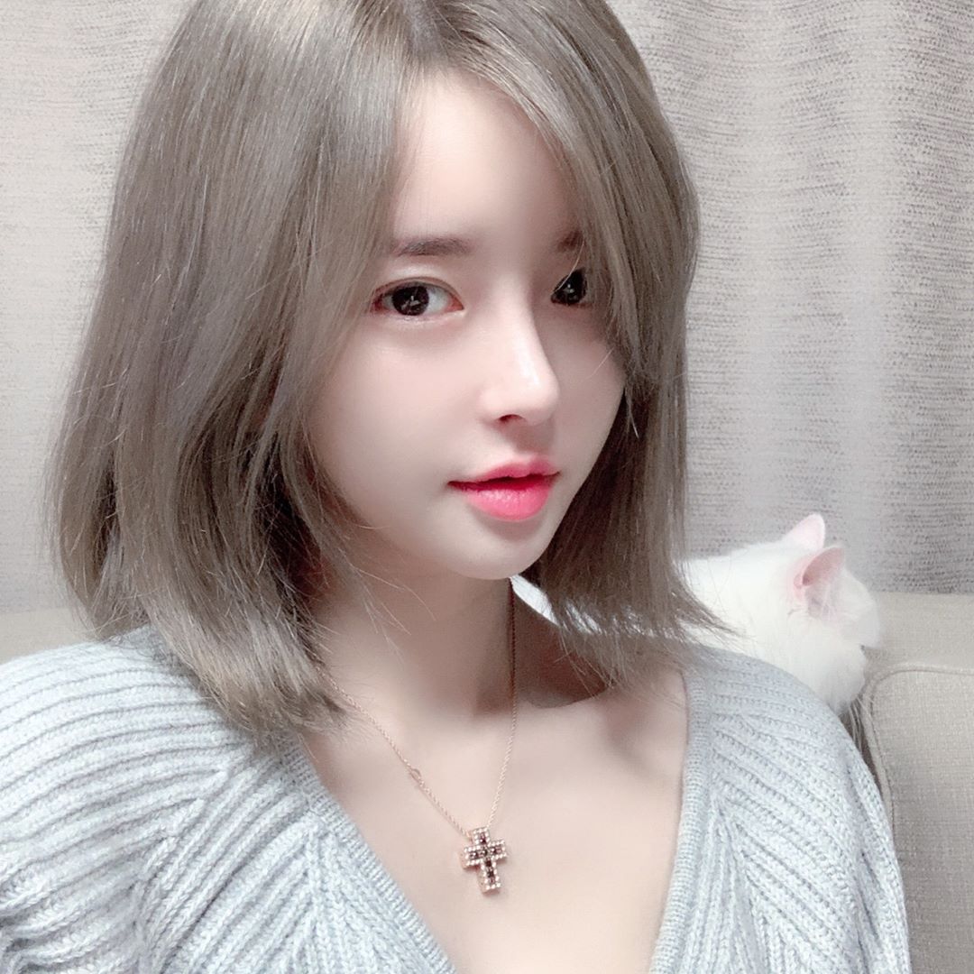 渾圓巨胸豐腴感線條 深溝誘惑讓人無法淡定-第1章-图片19