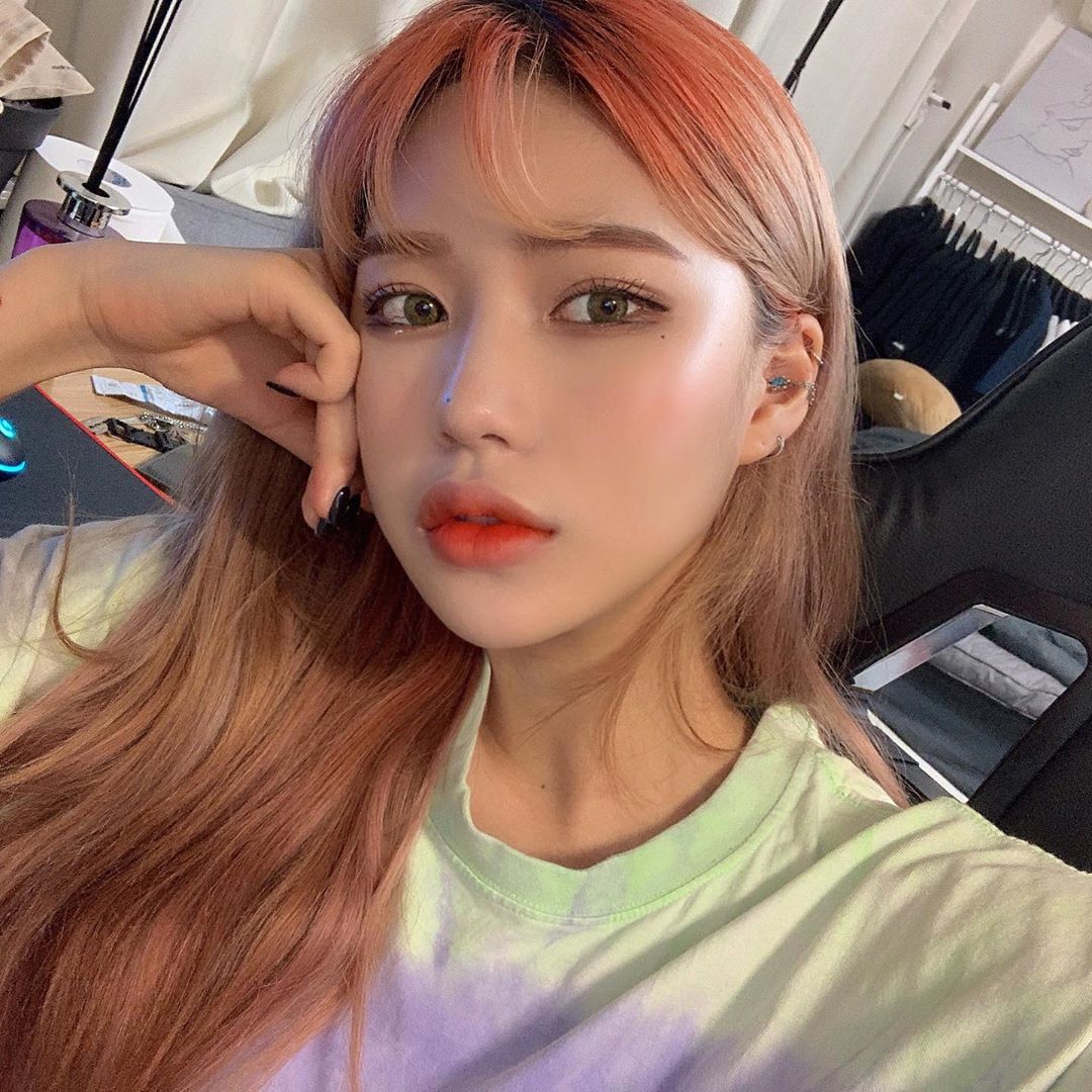 火辣御姊蠻腰天菜級曲線 散發濃濃女人味-第1章-图片8