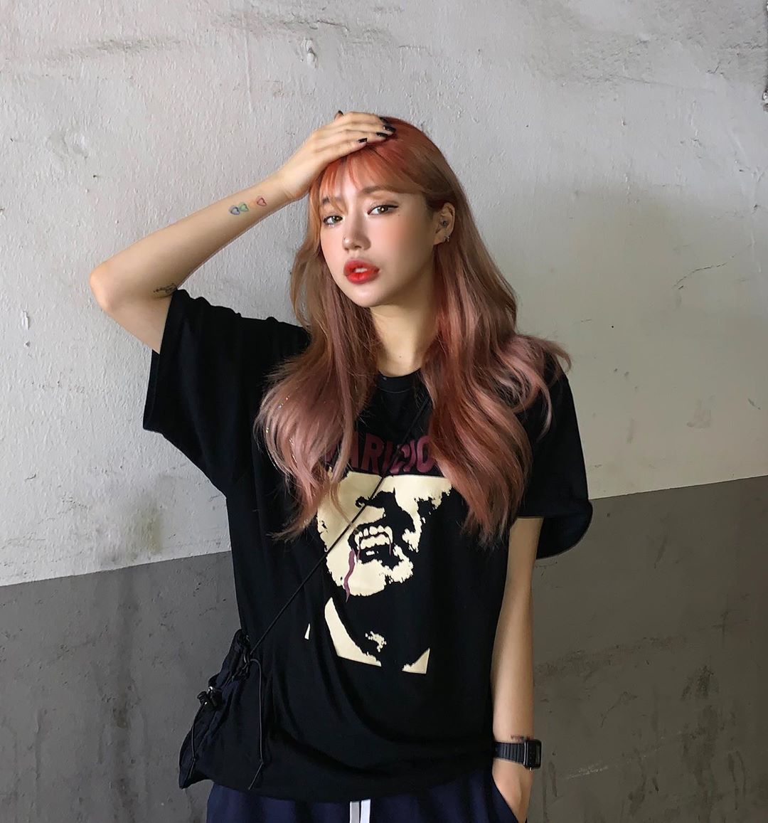 火辣御姊蠻腰天菜級曲線 散發濃濃女人味-第1章-图片9