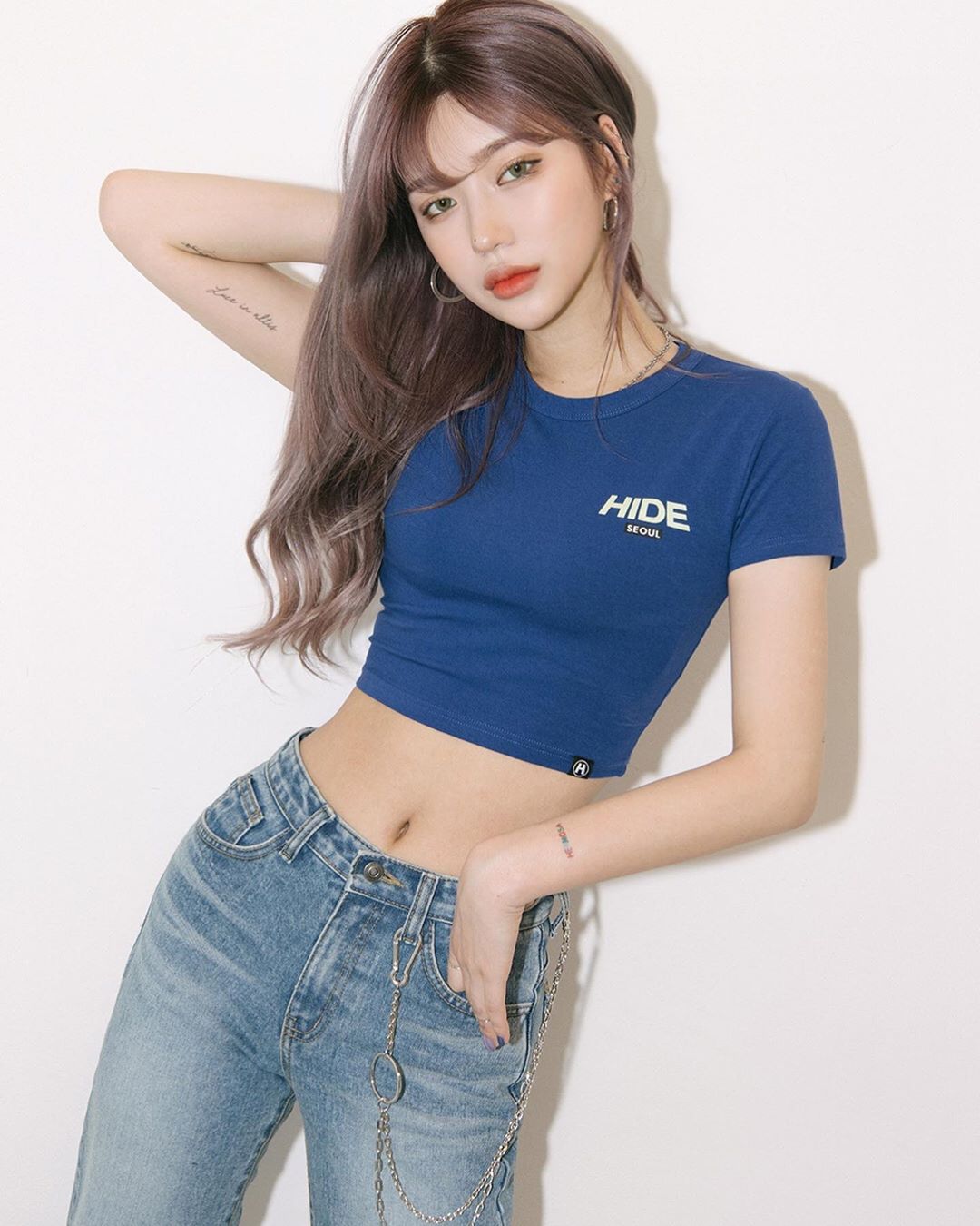 火辣御姊蠻腰天菜級曲線 散發濃濃女人味-第1章-图片19